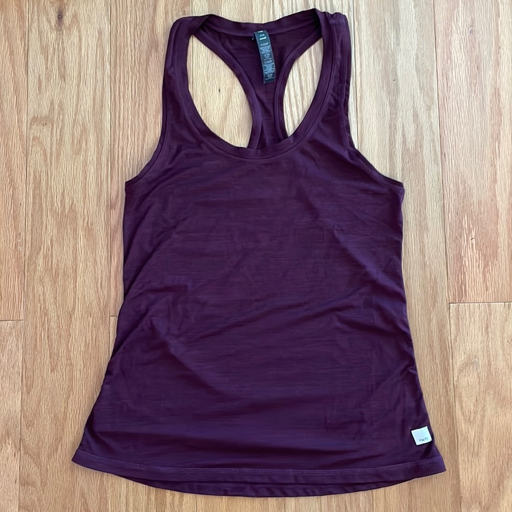Like new Vuori Lux Performance Tank Top Plum Heather Small